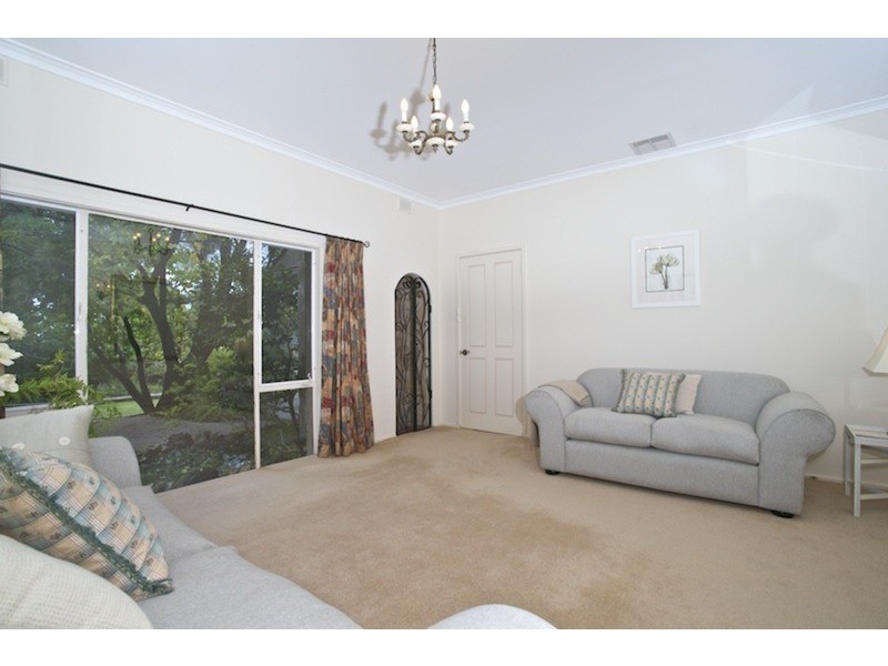 15 Marina Avenue, Belair SA 5052