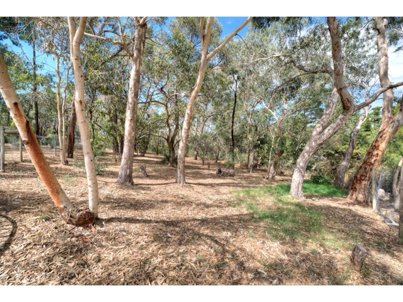 588 Cherry Gardens Road, Cherry Gardens SA 5157