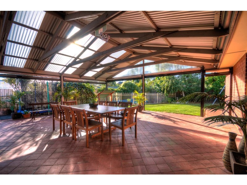 2 Amelio Walk, Flagstaff Hill SA 5159