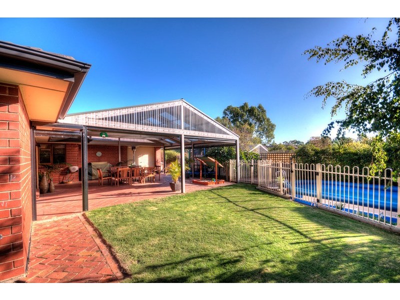 2 Amelio Walk, Flagstaff Hill SA 5159