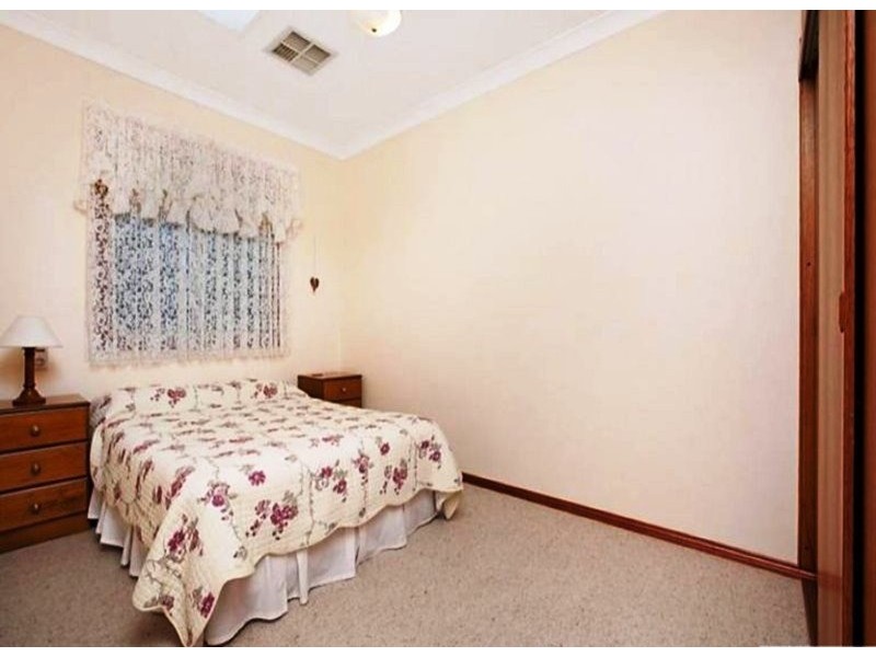 35 Maidencombe Drive, Moana SA 5169