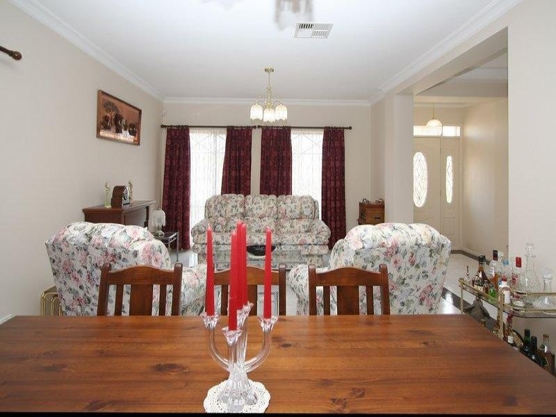 27 Shearwater Drive, Mawson Lakes SA 5095