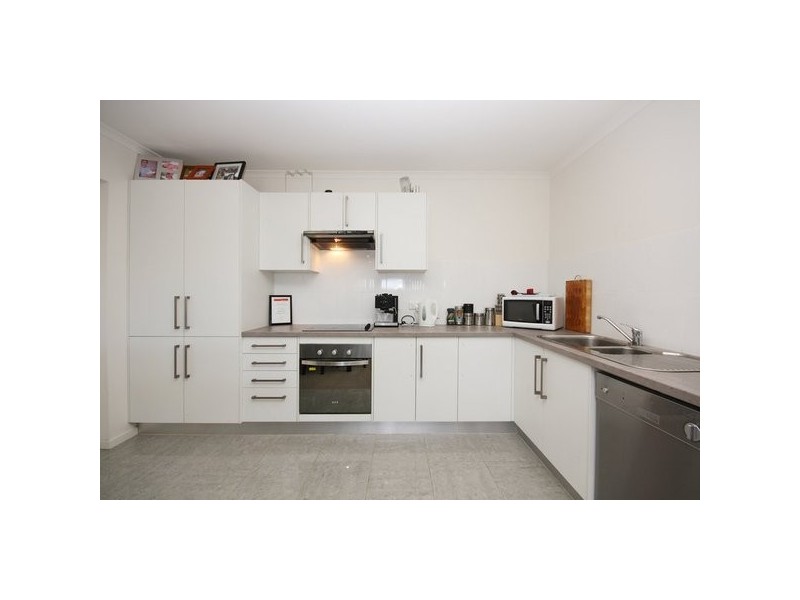 7 Euston Walk, Mawson Lakes SA 5095