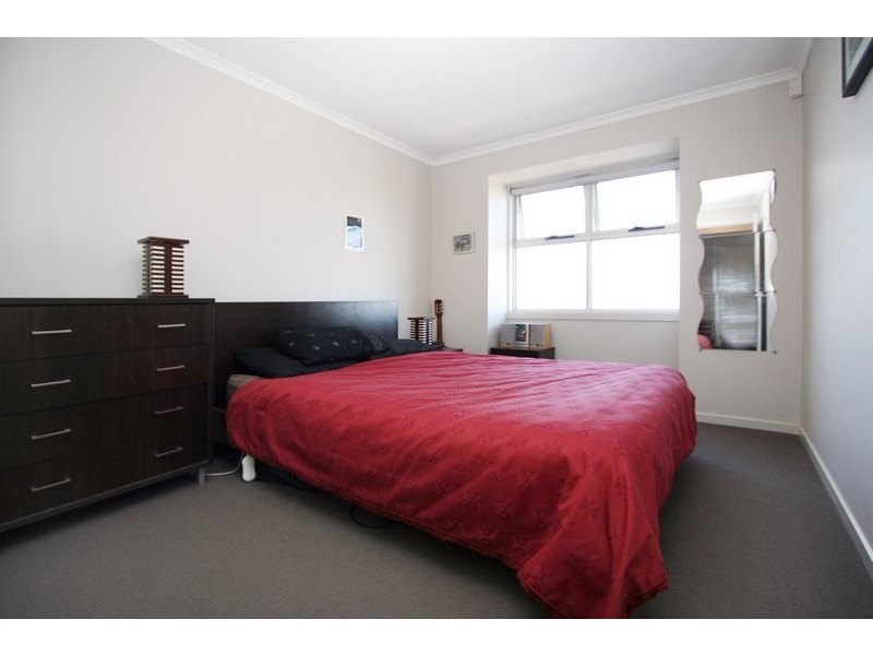 8/2 Fisher Place, Mawson Lakes SA 5095