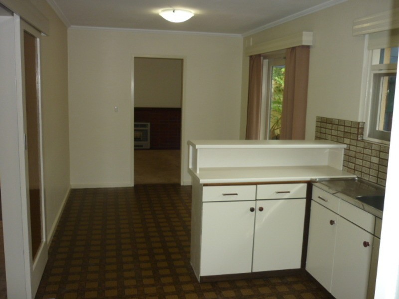 6 Pangari Drive, Fairview Park SA 5126