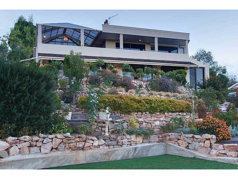 9 Chapman Crescent, Glen Osmond SA 5064