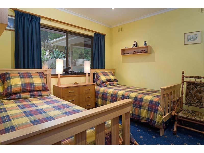 9 Chapman Crescent, Glen Osmond SA 5064