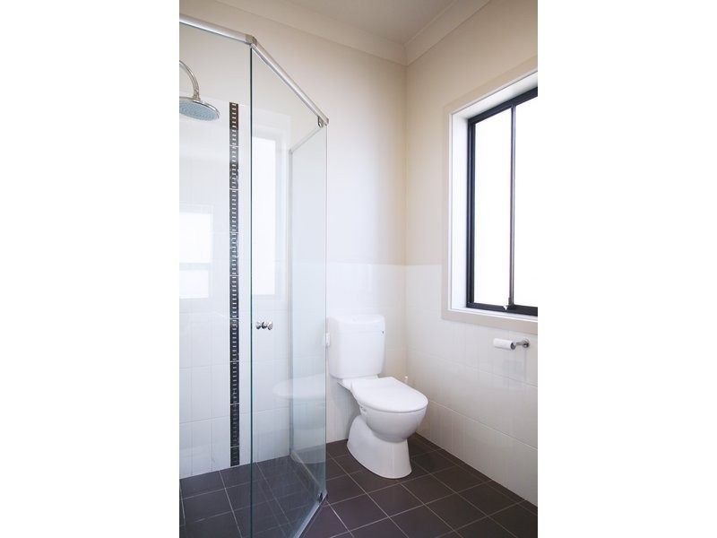 8 Brimpton Avenue, Mawson Lakes SA 5095