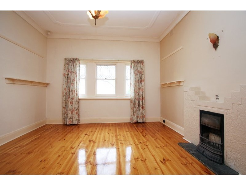 27 North East Road, Collinswood SA 5081