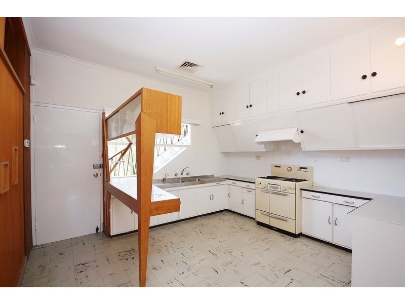 1 Gothic Avenue, Stonyfell SA 5066