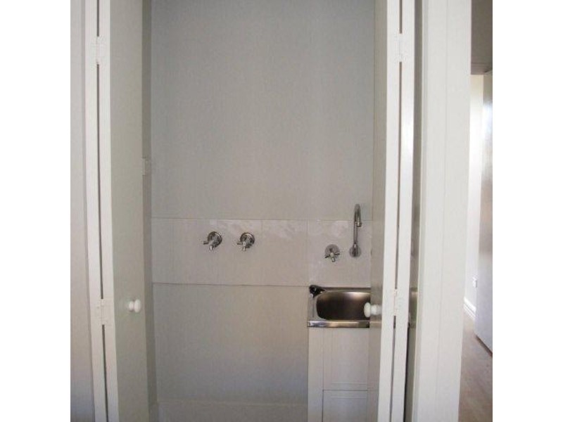 48 Cascades Drive ( Cnr Franklin) Street, Mawson Lakes SA 5095