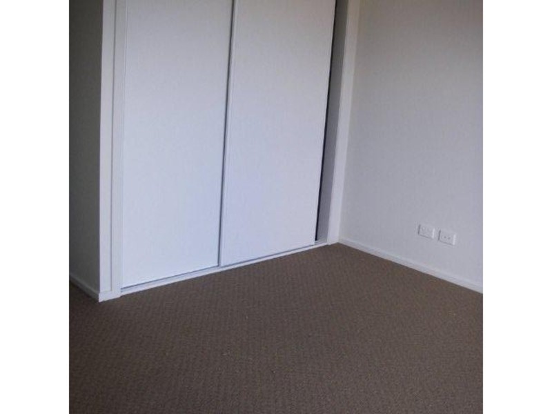 48 Cascades Drive ( Cnr Franklin) Street, Mawson Lakes SA 5095