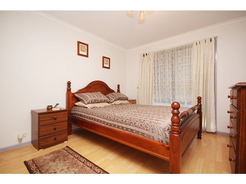 9 Maynard Crescent, Parafield Gardens SA 5107
