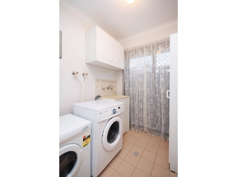 9 Maynard Crescent, Parafield Gardens SA 5107