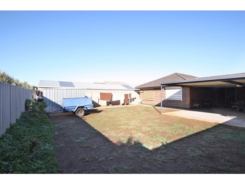 9 Maynard Crescent, Parafield Gardens SA 5107