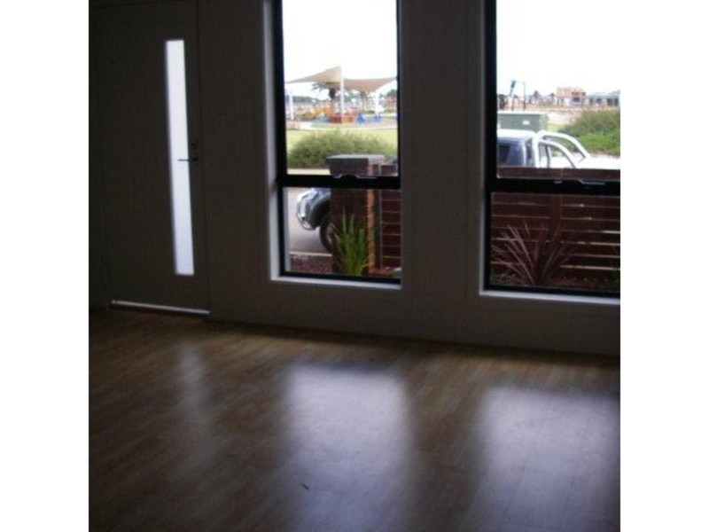 46 Cascades Drive ( Cnr Franklin) Street, Mawson Lakes SA 5095