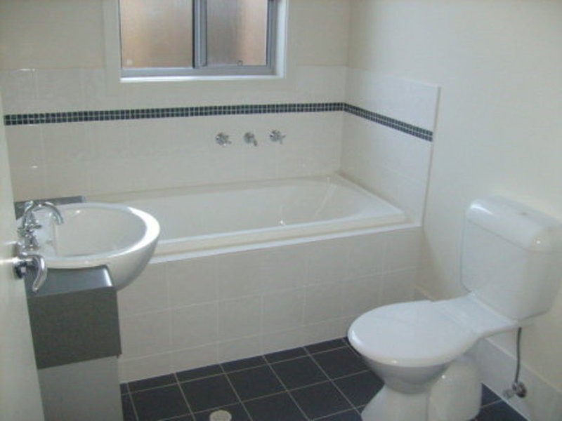 4 Wattle Crescent, Munno Para West SA 5115