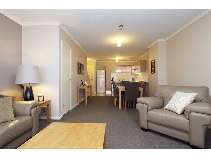 1/23-25 Metro Parade, Mawson Lakes SA 5095