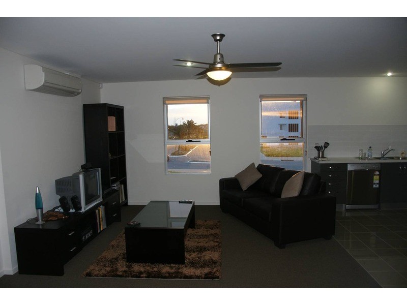 3/32-36 Riverside Street, Mawson Lakes SA 5095