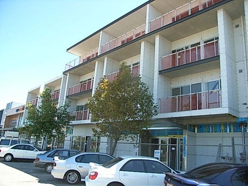 10-16 Light Common, Mawson Lakes SA 5095