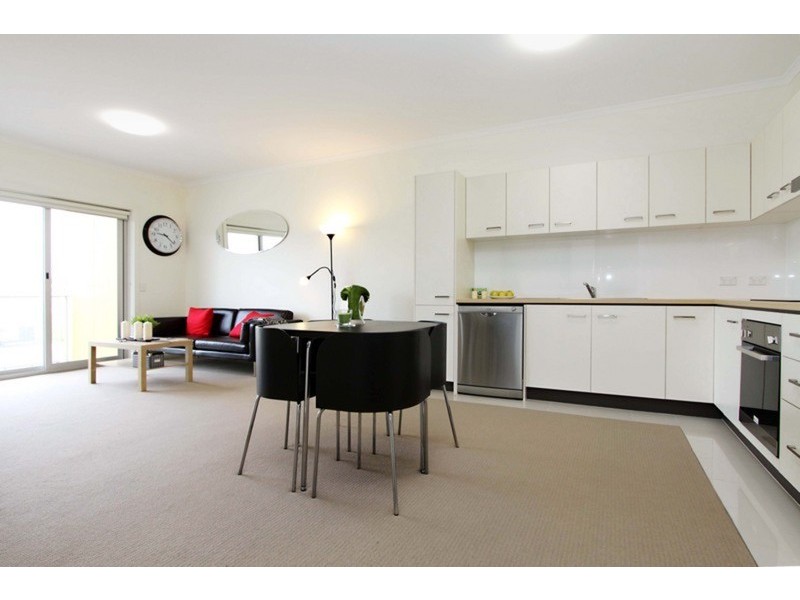 10-16 Light Common, Mawson Lakes SA 5095