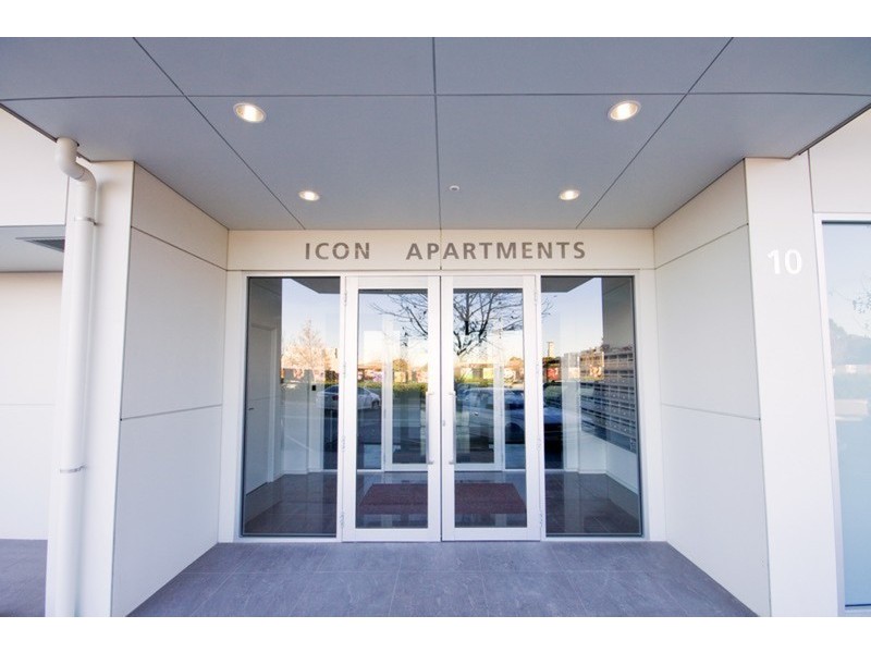 10-16 Light Common, Mawson Lakes SA 5095