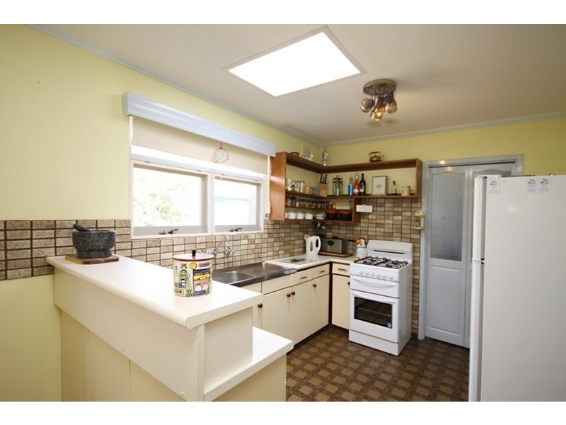 6 Pangari Drive, Fairview Park SA 5126