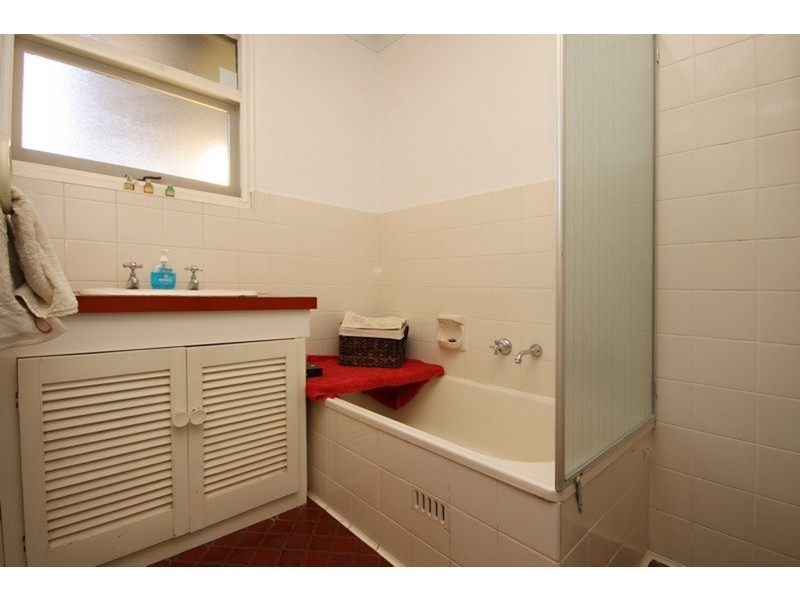 6 Pangari Drive, Fairview Park SA 5126