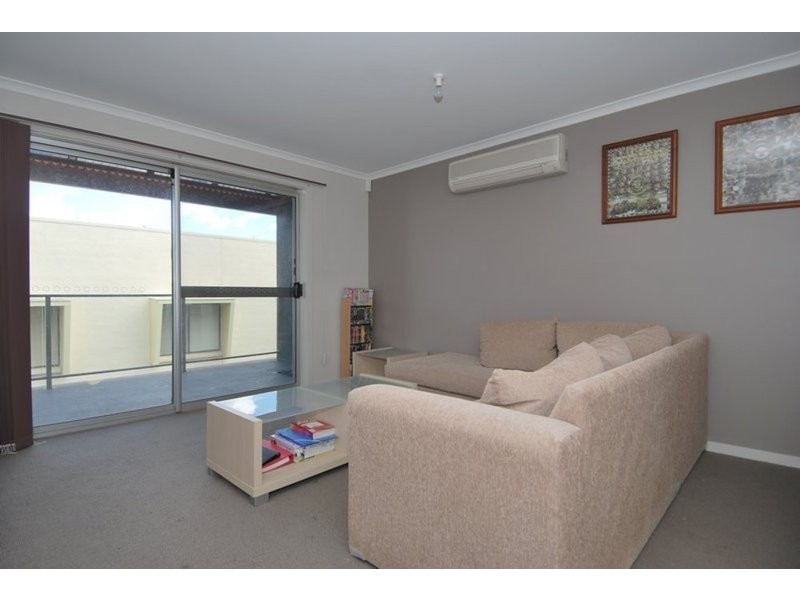 11/2 Fisher Place, Mawson Lakes SA 5095