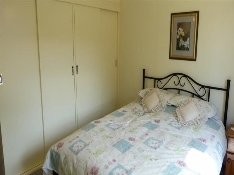 17 Gaylard Crescent, Redwood Park SA 5097