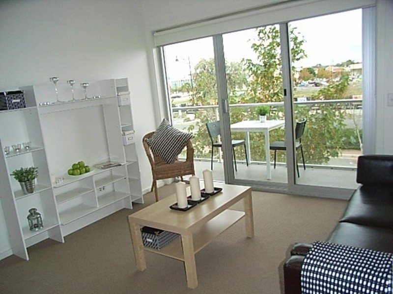 10-16 Light Common, Mawson Lakes SA 5095