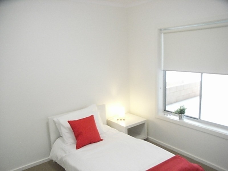 10-16 Light Common, Mawson Lakes SA 5095