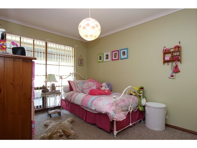 2 Ronaldo Way, Paralowie SA 5108