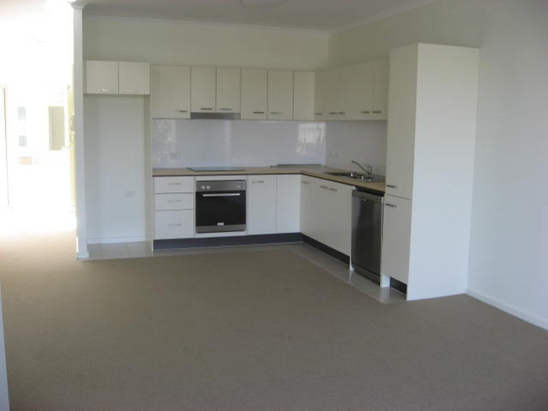 33/10-16 Light Common, Mawson Lakes SA 5095