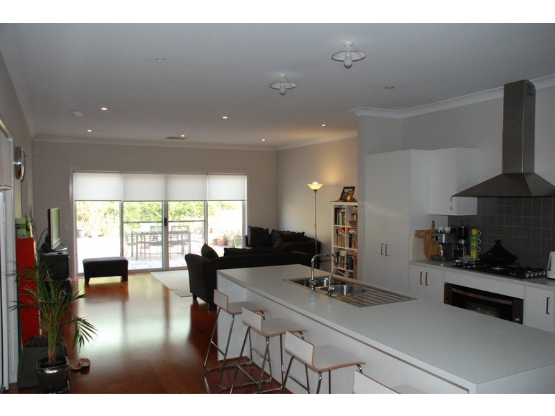 113 Shoalhaven Circuit, Mawson Lakes SA 5095