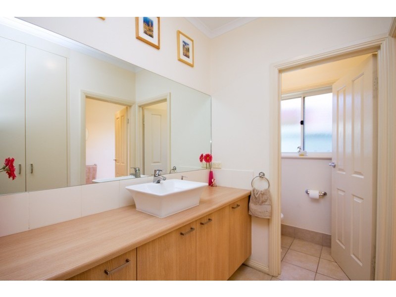 2 Antigua Court, Mawson Lakes SA 5095