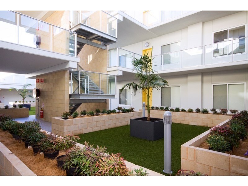 11/10-16 Light Common, Mawson Lakes SA 5095