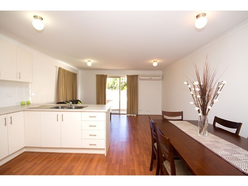 2/245 Kings Road, Paralowie SA 5108