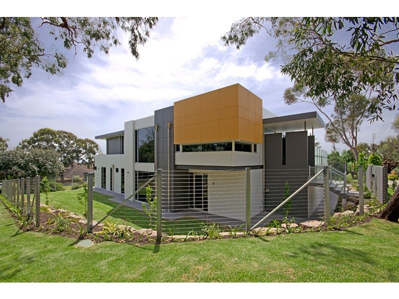 17 Elmglade Road, Springfield SA 5062