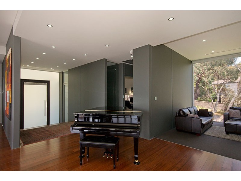 17 Elmglade Road, Springfield SA 5062