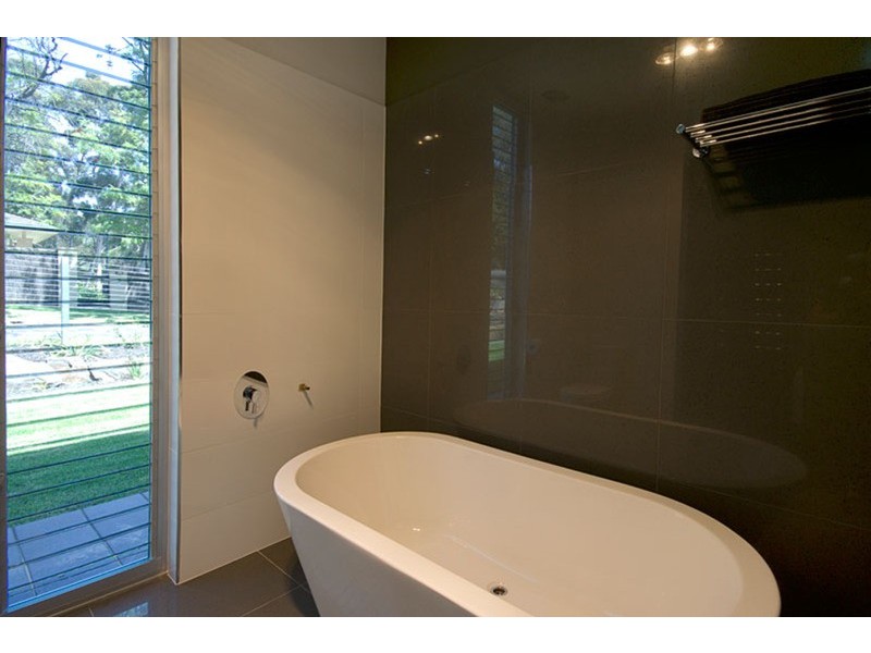 17 Elmglade Road, Springfield SA 5062