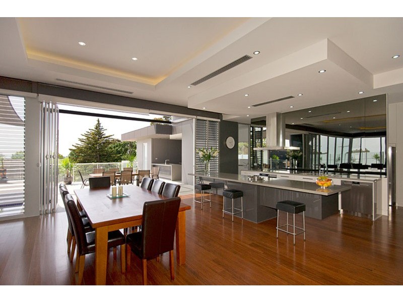 17 Elmglade Road, Springfield SA 5062