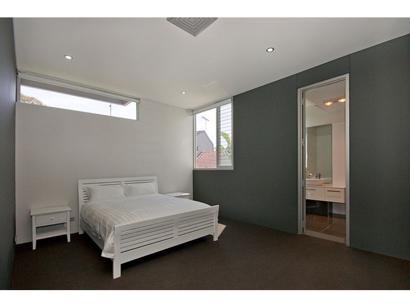 17 Elmglade Road, Springfield SA 5062