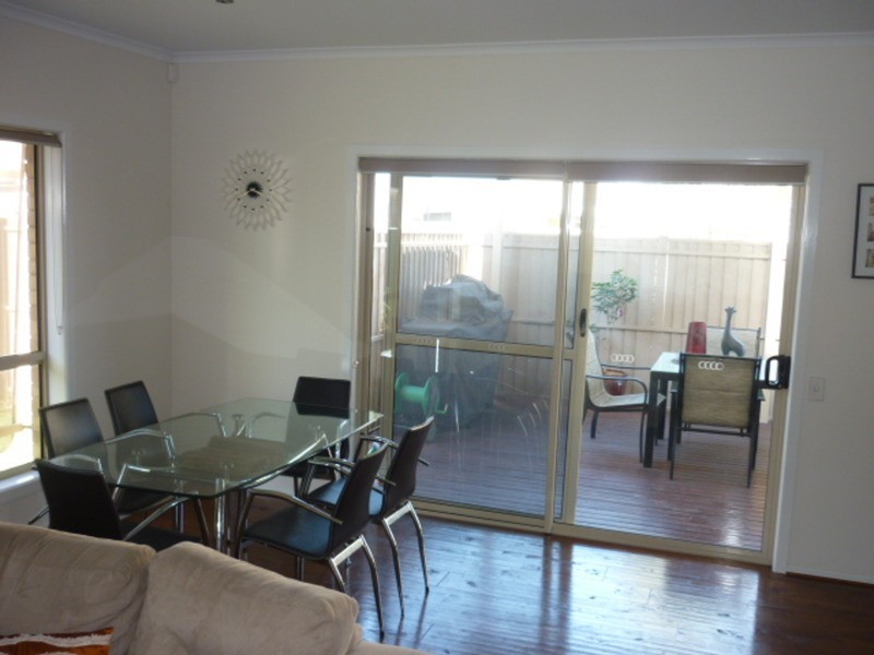 11 HIndmarsh  Circuit, Mawson Lakes SA 5095