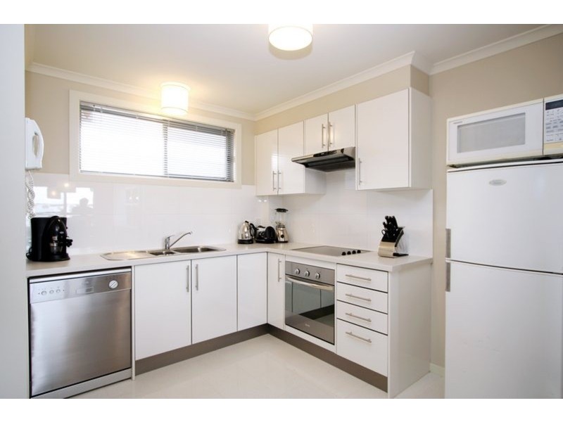 2/5 Goodall Parade, Mawson Lakes SA 5095