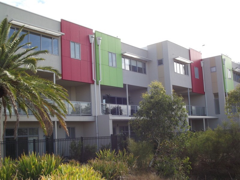 8/1-5 St. Kitts  Place, Mawson Lakes SA 5095