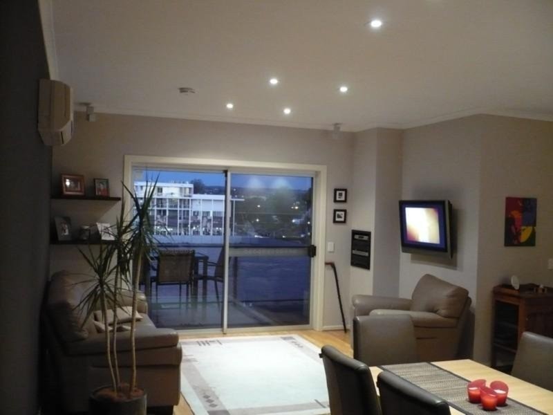 12/2 Fisher, Mawson Lakes SA 5095