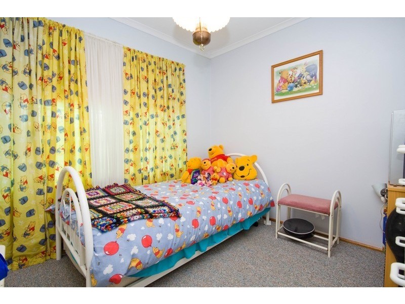 2/4 Jeanette  Crescent, Aberfoyle Park SA 5159