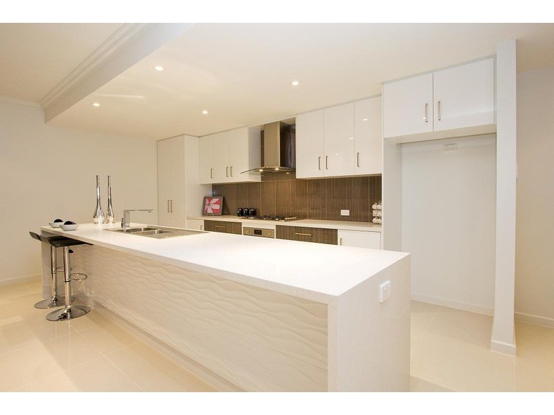 9 James Lane, Mawson Lakes SA 5095