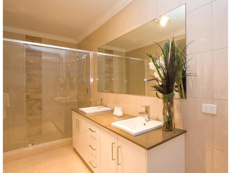 9 James Lane, Mawson Lakes SA 5095